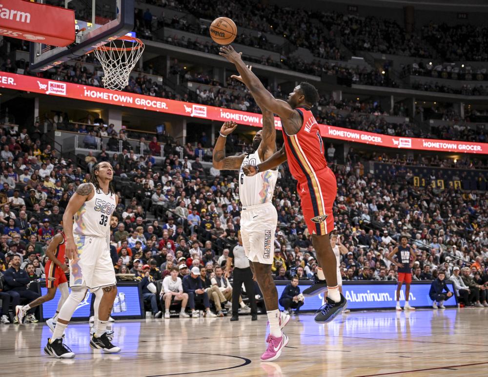 牢牢占据第 牢牢占据第