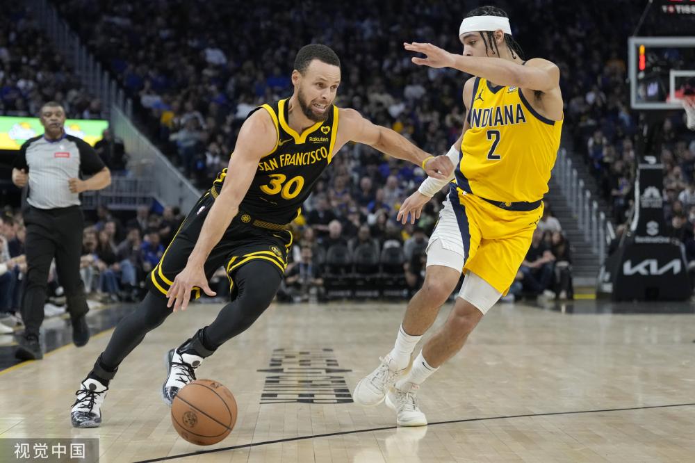 场上大放异 场上大放异